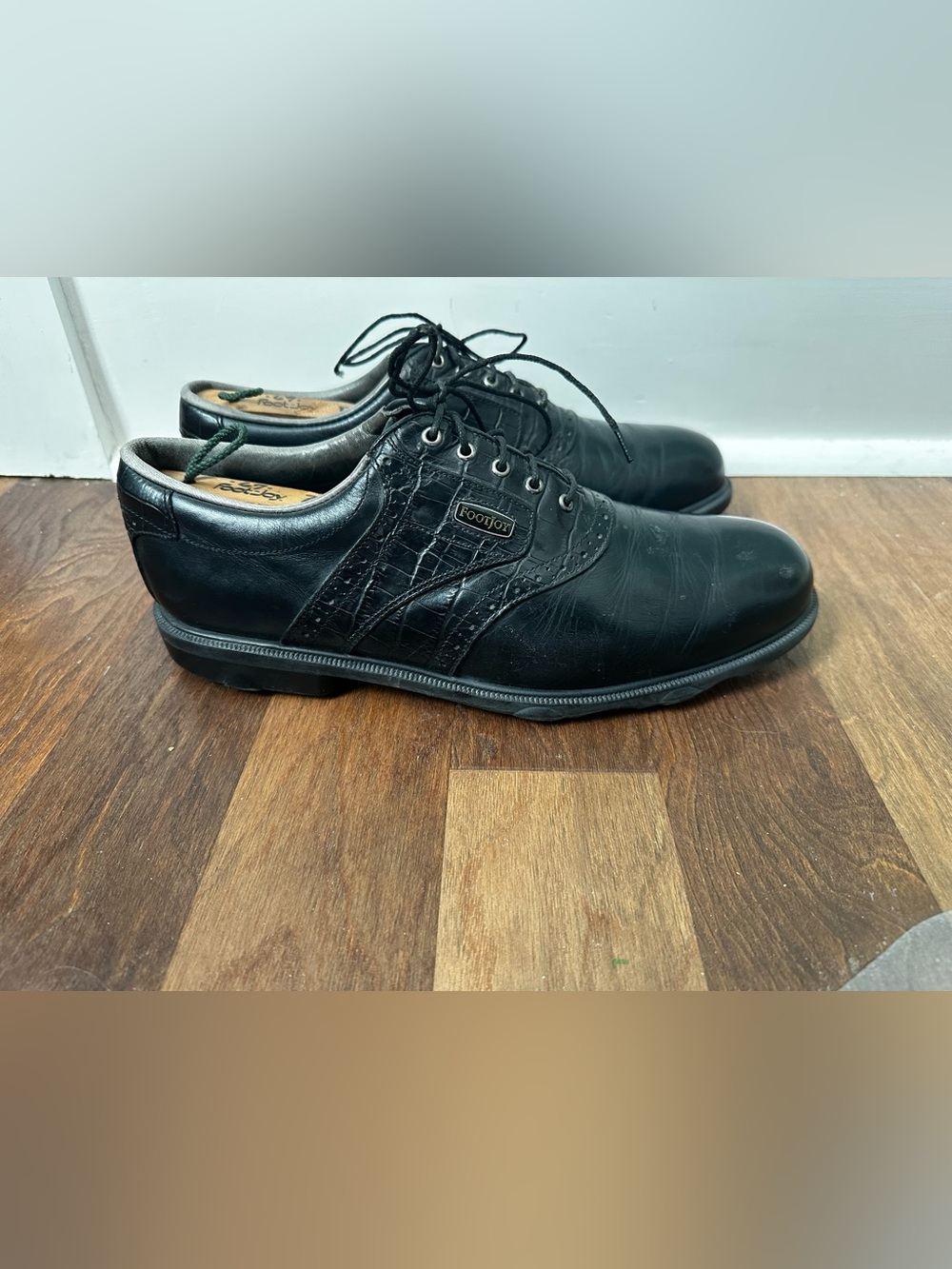 FootJoy DRYJOYS Men’s Black Leather Lace-Up Oxfords with Croc-Embossed Panels